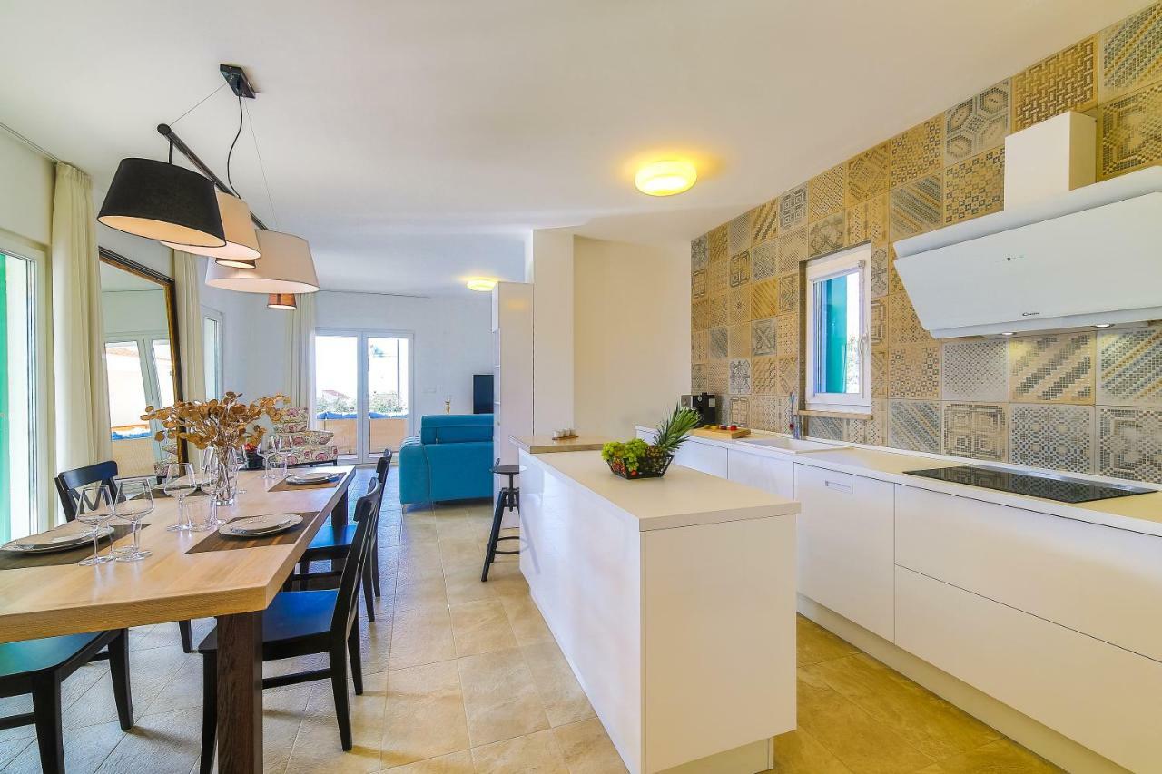 Villa Eni Примоштен Екстер'єр фото