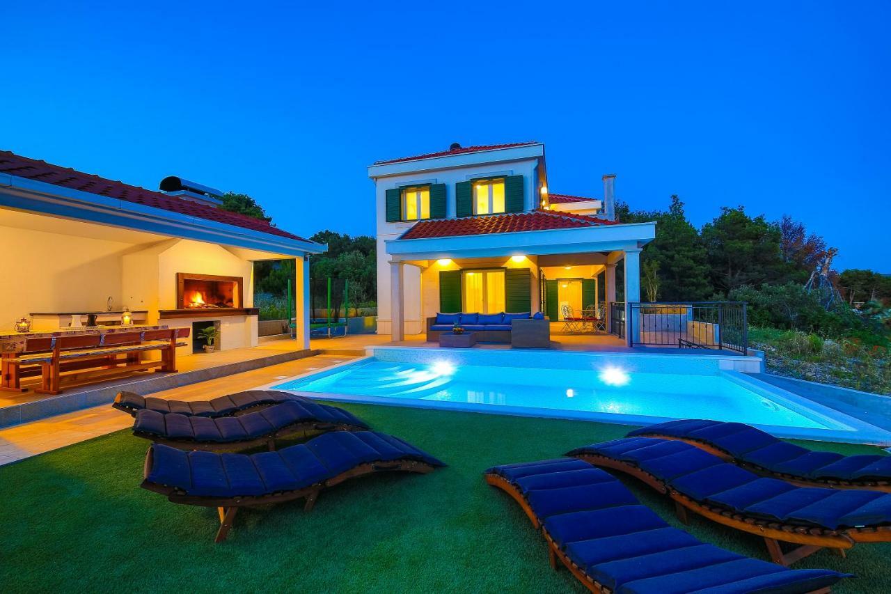 Villa Eni Примоштен Екстер'єр фото